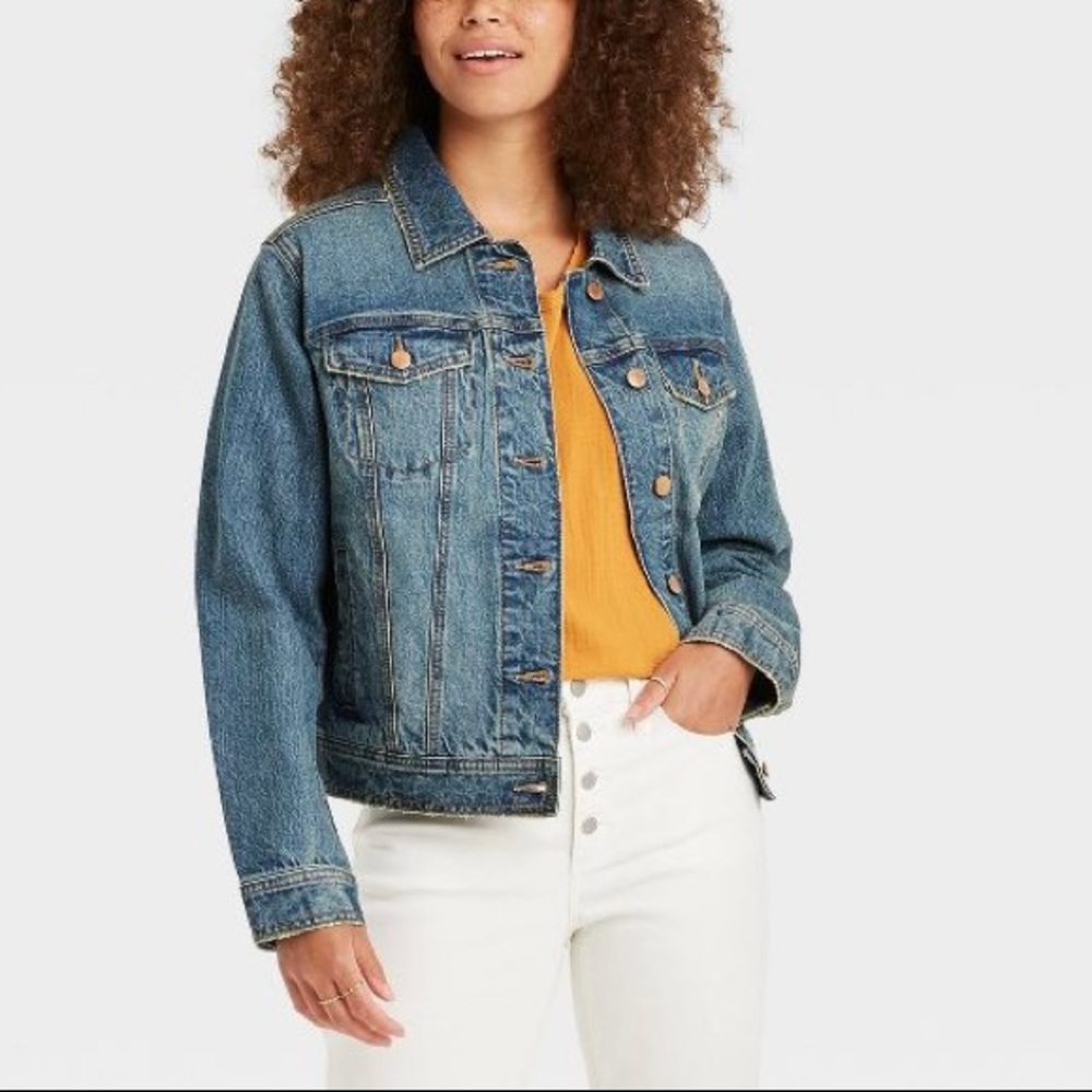 Universal Thread™ Women's Denim Jacket - Medium Wash